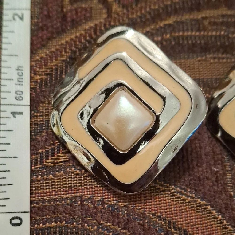 Silver and Cream Geometric Earrings
